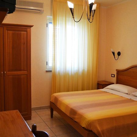 ג'יצריה Hotel Ristorante L'Avvenire חדר תמונה