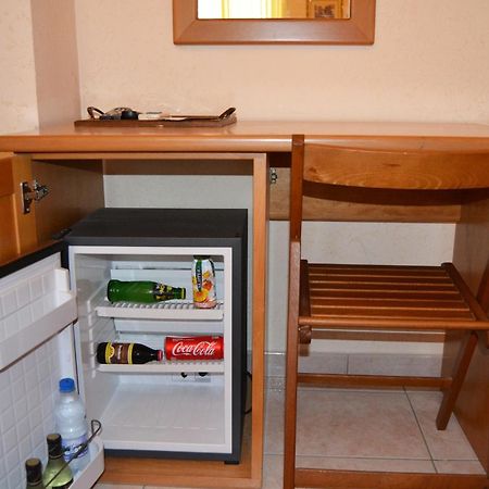 ג'יצריה Hotel Ristorante L'Avvenire חדר תמונה