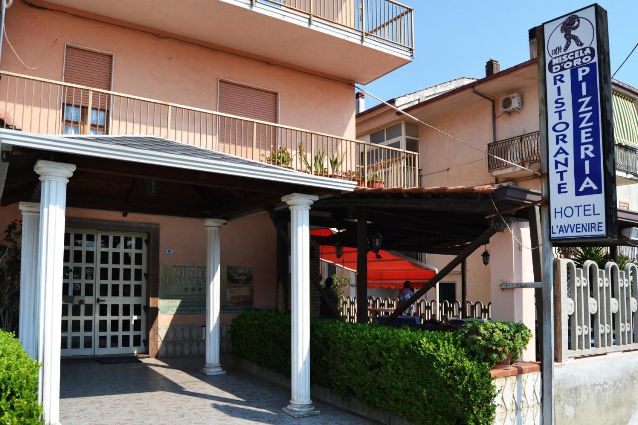 ג'יצריה Hotel Ristorante L'Avvenire מראה חיצוני תמונה