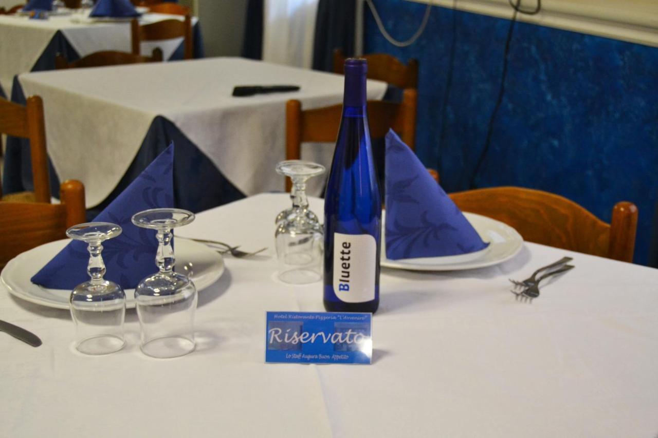 ג'יצריה Hotel Ristorante L'Avvenire מראה חיצוני תמונה