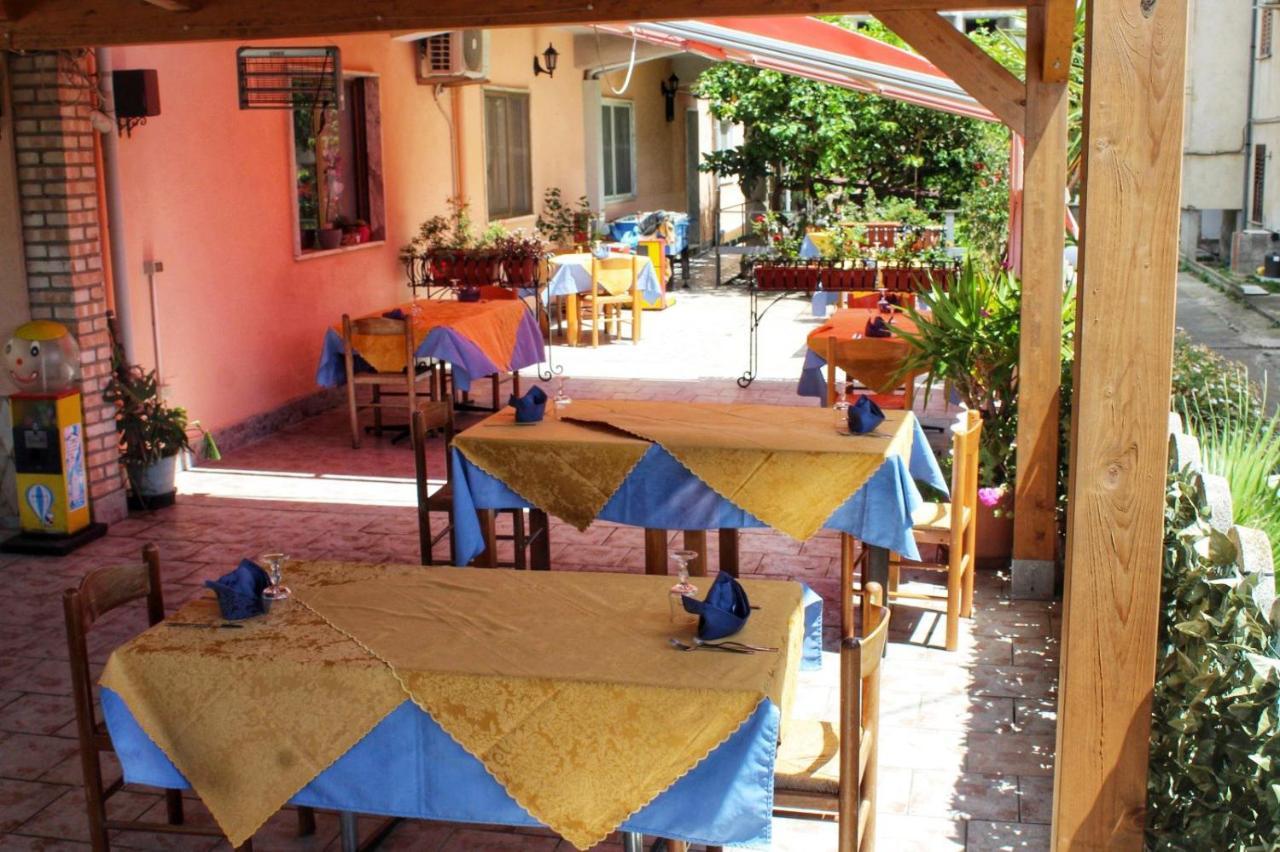 ג'יצריה Hotel Ristorante L'Avvenire מראה חיצוני תמונה