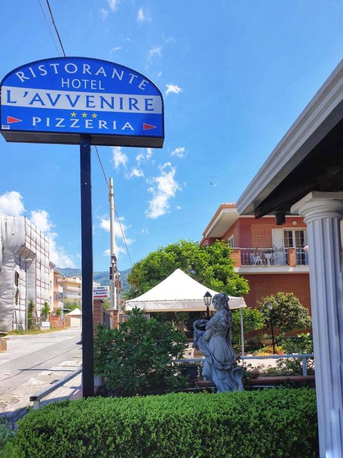 ג'יצריה Hotel Ristorante L'Avvenire מראה חיצוני תמונה