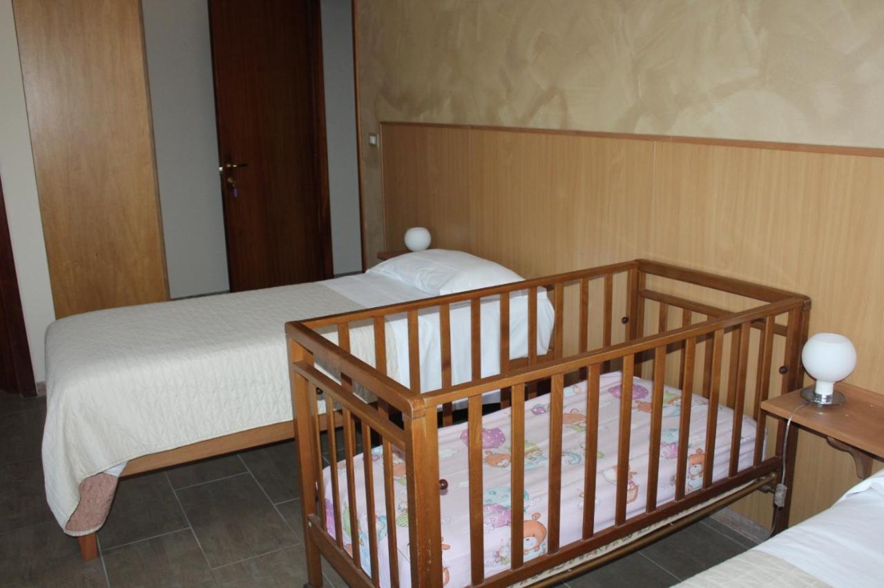 ג'יצריה Hotel Ristorante L'Avvenire מראה חיצוני תמונה